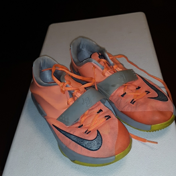 Kevin Durant Sneakers (KDs) Worn For A Week. - Picture 1 of 4